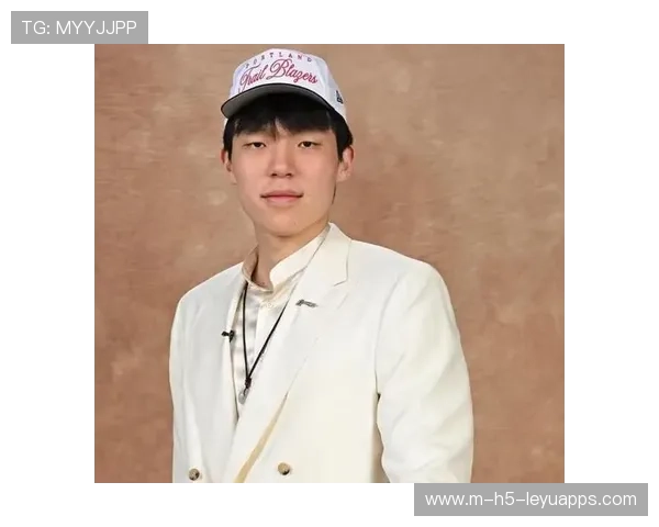 杨瀚森迎来高光夜,社媒粉丝喷薄而出 杨瀚森迎来高光夜,社媒粉丝喷薄而出