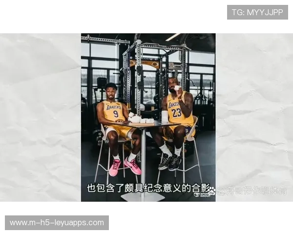 詹姆斯健身房被小粉丝围堵，暖心互动刷屏