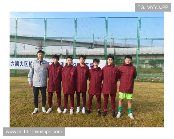 中国足球俱乐部加强青年球员心理建设，我国足球青少年人才培养存在的问题