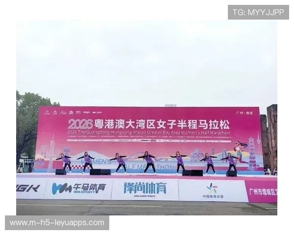 场内“最燃瞬间”！运动员冲刺点燃全场！