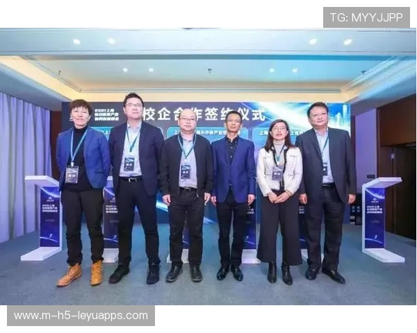 World举重康复研究中心牵手高校共建（含英文词汇）：产学研协同推进